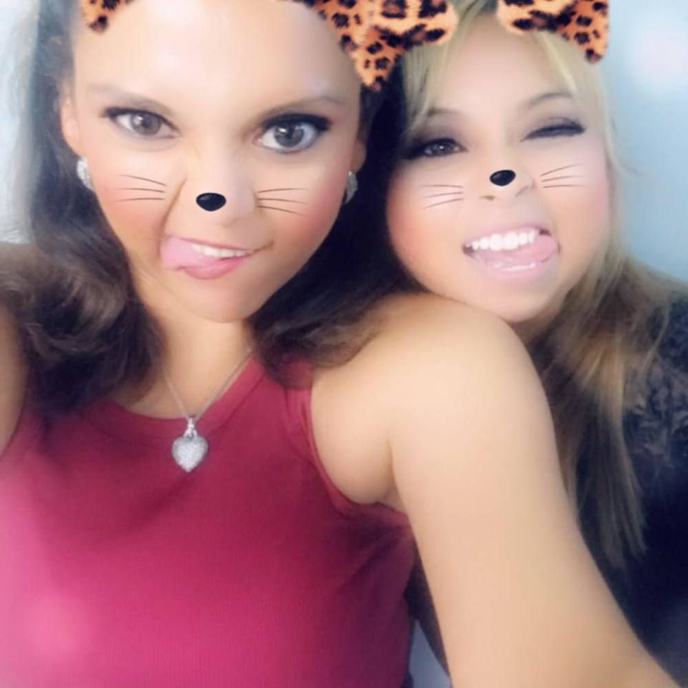 Meet your Posher, Crystal